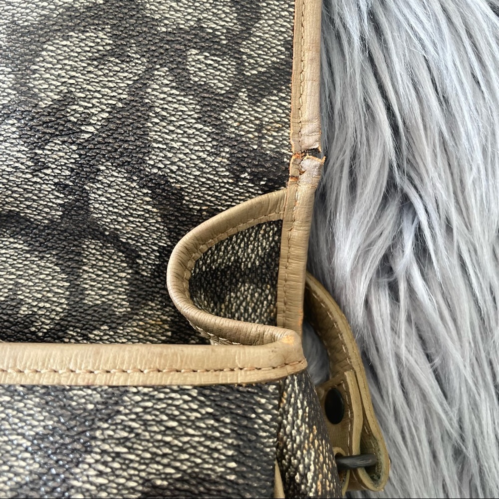 YVES SAINT LAURENT vintage giraffe spotted crossbody bag - Picture 9 of 14